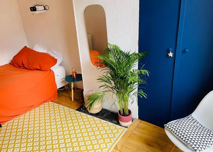 Beautiful Bright Flat Jardin Des Plantes